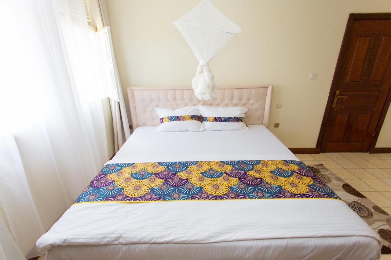 Kereth B&B Living Space Kigali Buitenkant foto