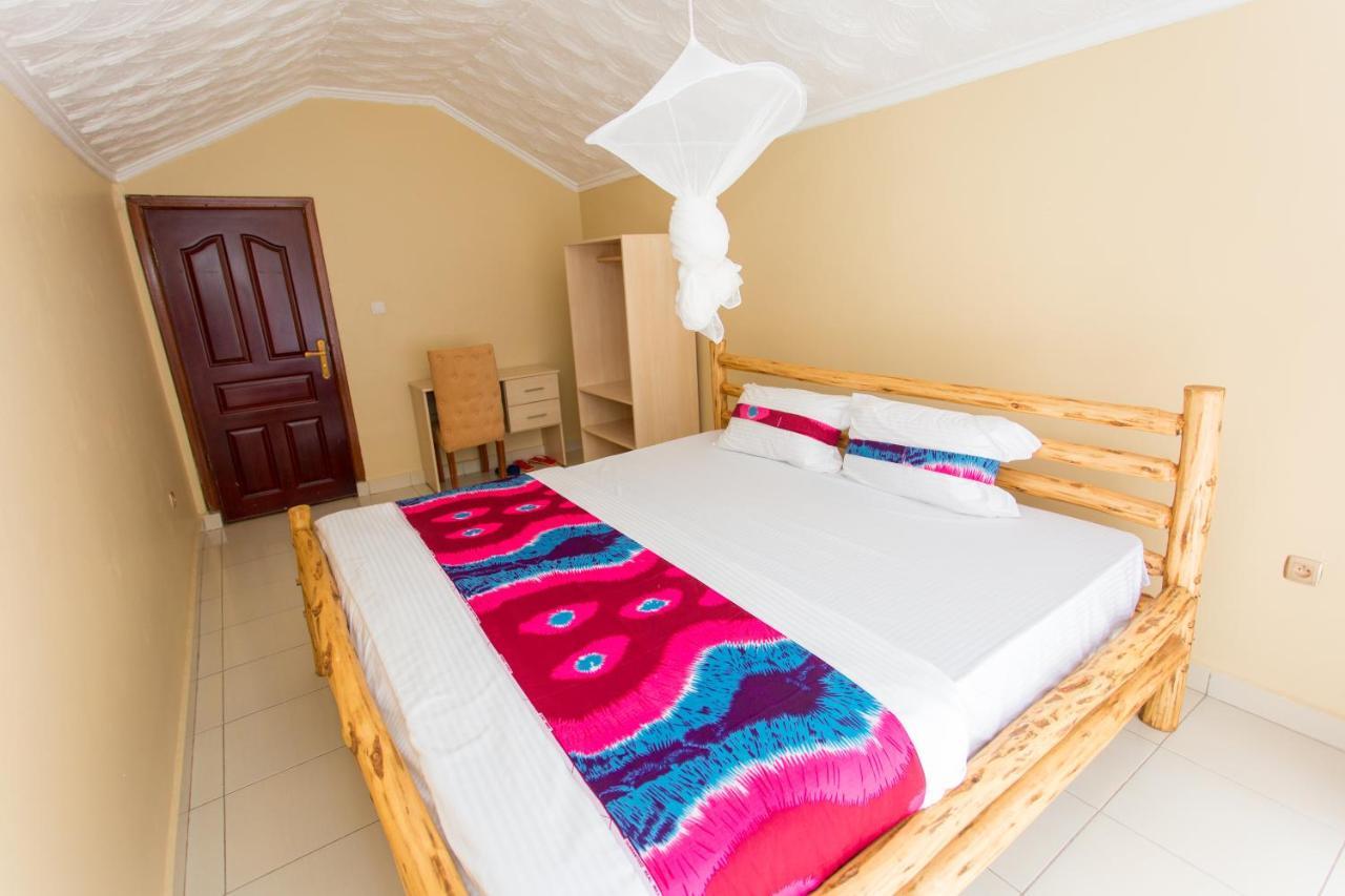 Kereth B&B Living Space Kigali Buitenkant foto