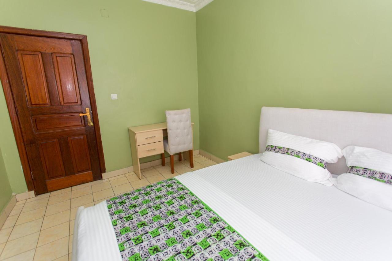 Kereth B&B Living Space Kigali Buitenkant foto